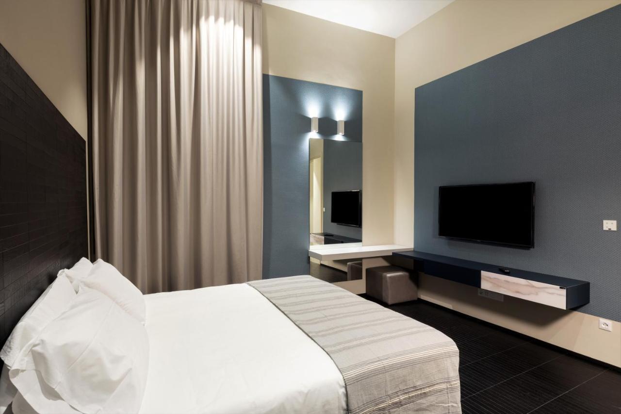 Salina Luxury Suites Parma Dış mekan fotoğraf
