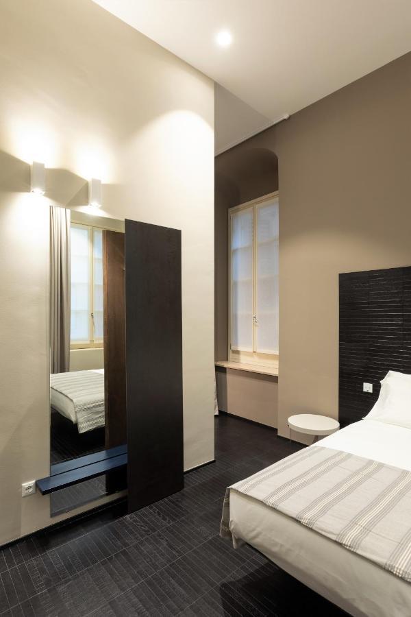 Salina Luxury Suites Parma Dış mekan fotoğraf