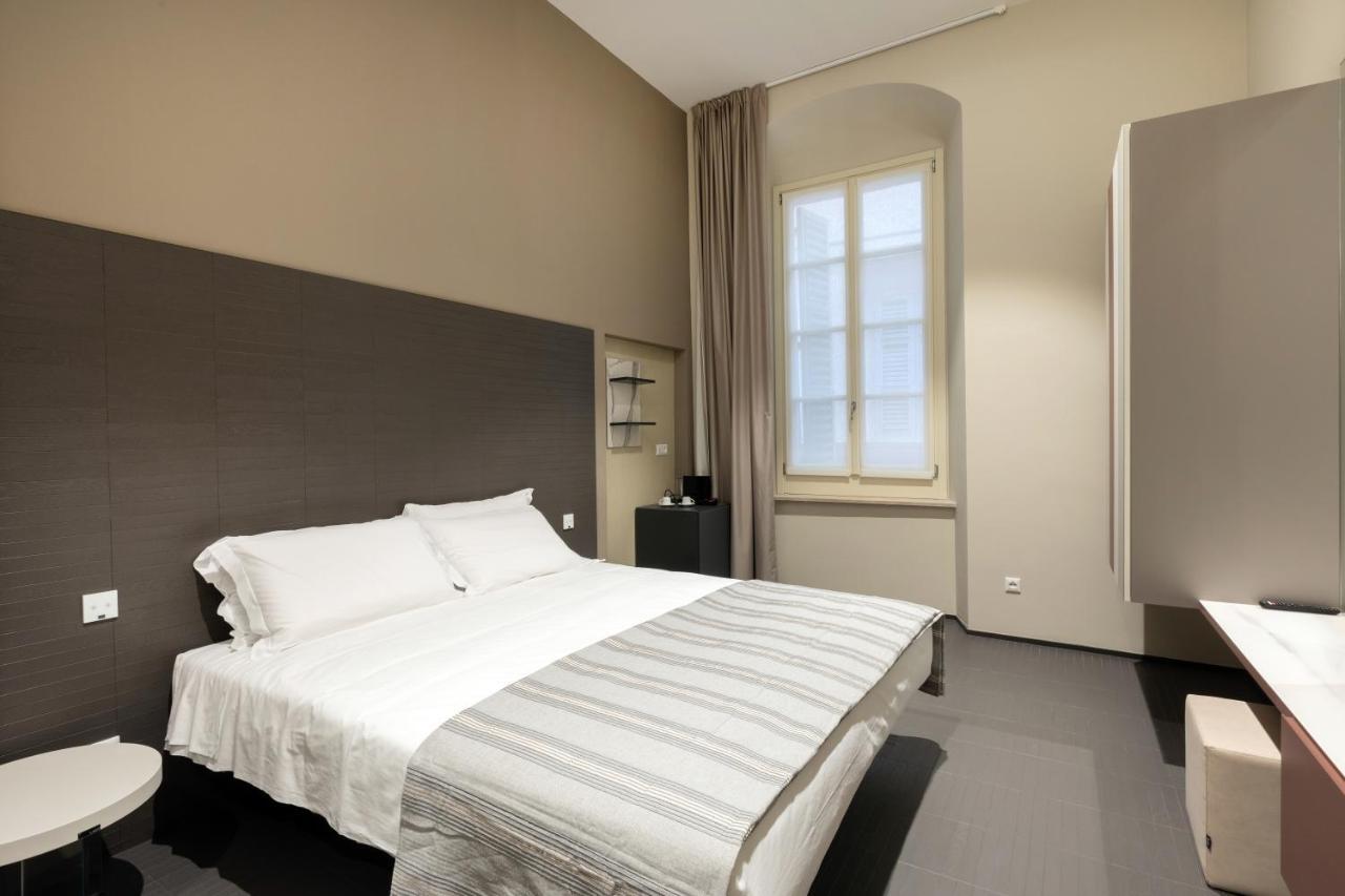 Salina Luxury Suites Parma Dış mekan fotoğraf
